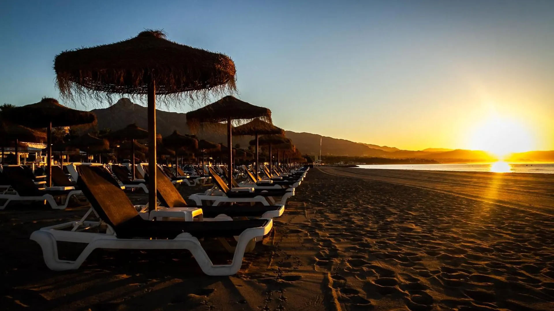 Marbella Banus Suites - Beautiful Modern Flat Sea Views 0*,