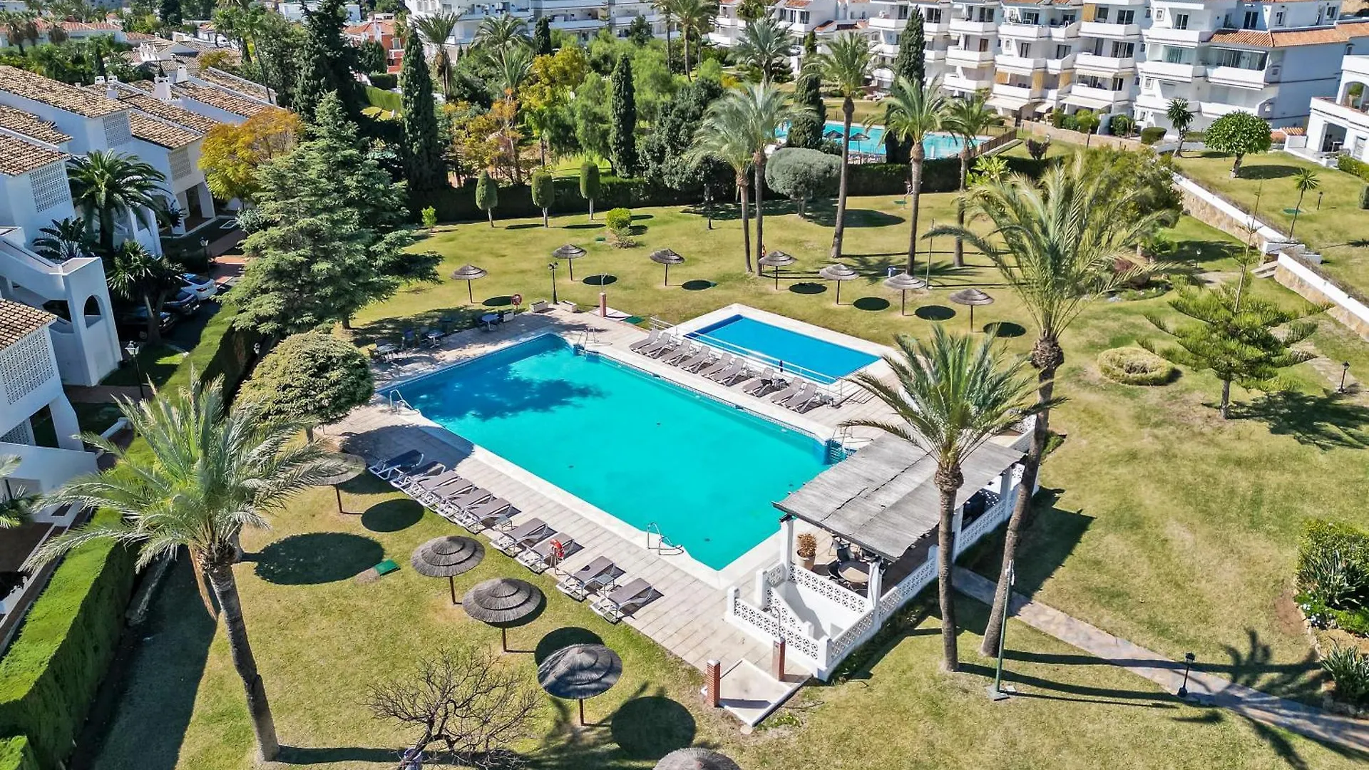Marbella Banus Suites - Beautiful Modern Flat Sea Views Apartment