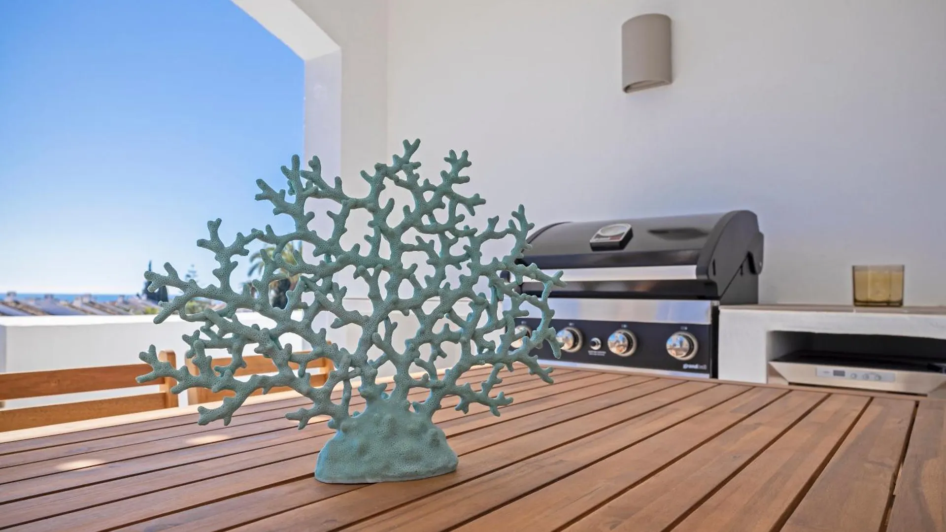 Marbella Banus Suites - Beautiful Modern Flat Sea Views