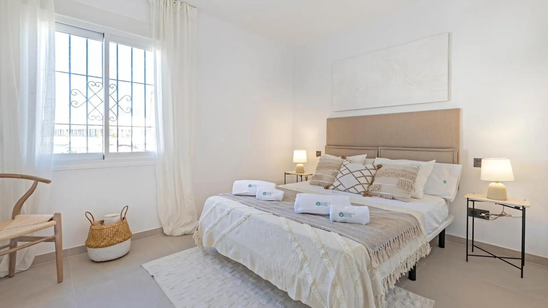 Marbella Banus Suites - Beautiful Modern Flat Sea Views